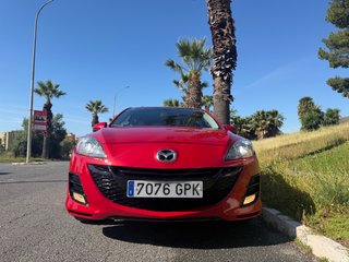 Mazda 3 1.6 Gasolina. Pintado. Garantia. Gestoria.