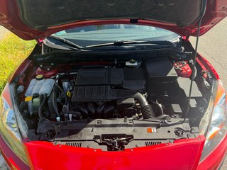 Mazda 3 1.6 Gasolina. Pintado. Garantia. Gestoria.
