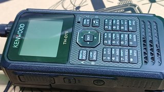 Walkie Talkie Kenwood TH-D75