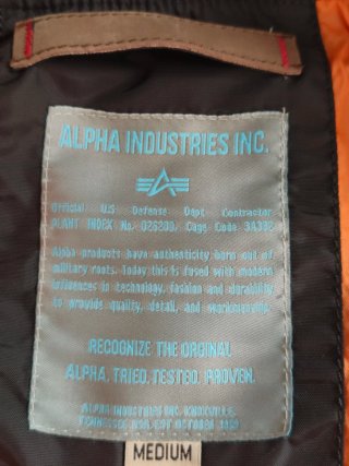 Chaqueta Bomber Alpha Industries MA1 Negra