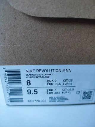 Nike Revolution unisex Talla 40