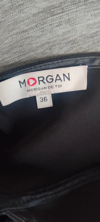 Vestido pantalón negro con escote adornado Morgan