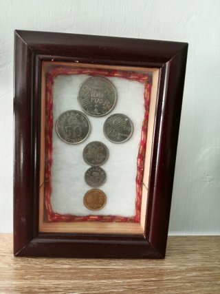 Oportunidad 3 cuadros monedas y billetes pesetas