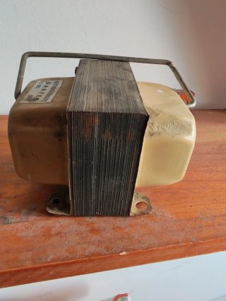 Transformador 125-220V 320VA