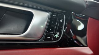 PORSCHE Panamera 4 EHybrid