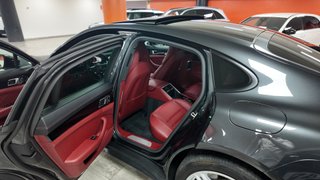 PORSCHE Panamera 4 EHybrid