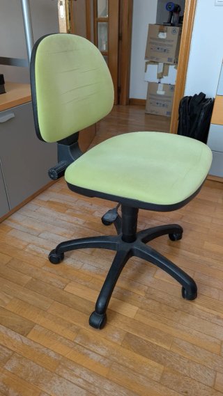 Silla de oficina verde