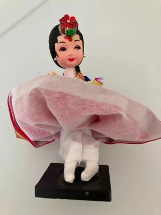 Bambola tradizionale coreana Hanbok