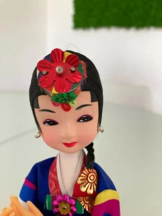 Bambola tradizionale coreana Hanbok