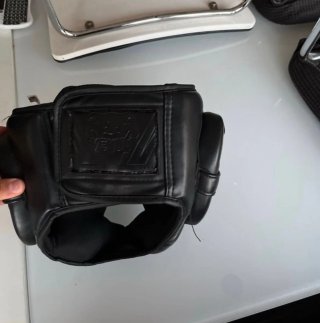 Casco MMA Negro
