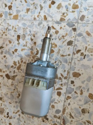 Motor limpiaparabrisas DOGA