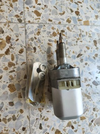 Motor limpiaparabrisas DOGA