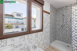 Chalet en venta en Zubia (La)