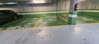 Garaje en venta en Ensanche - Sar en Santiago de Compostela