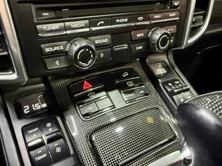 Porsche CAYENNE GTS 441cv Sport Chrono