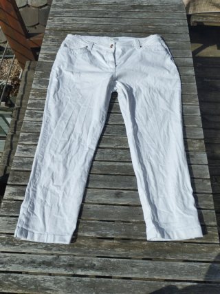 Pantalones vaqueros blancos con detalles