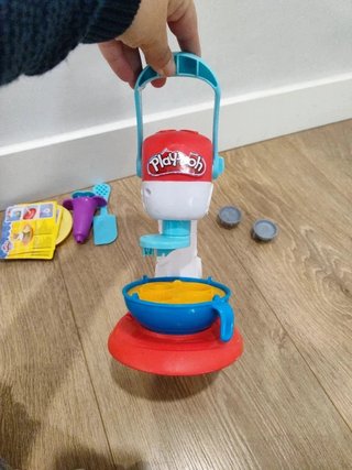 Play-Doh Kitchen Creations - Máquina de Cupcakes