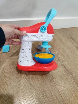 Play-Doh Kitchen Creations - Máquina de Cupcakes