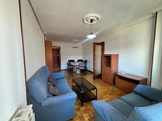 Piso en alquiler en Huerta del Rey en Valladolid