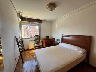 Piso en alquiler en Huerta del Rey en Valladolid