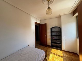 Piso en alquiler en Huerta del Rey en Valladolid