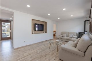 Chalet en venta en Zubia (La)