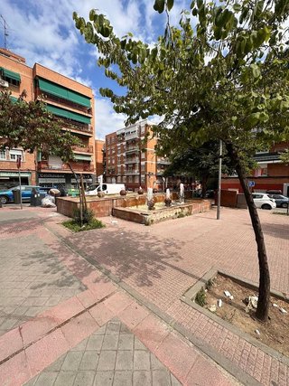 Bar en venta en Vista Alegre en Madrid