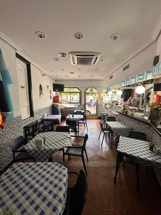 Bar en venta en Vista Alegre en Madrid