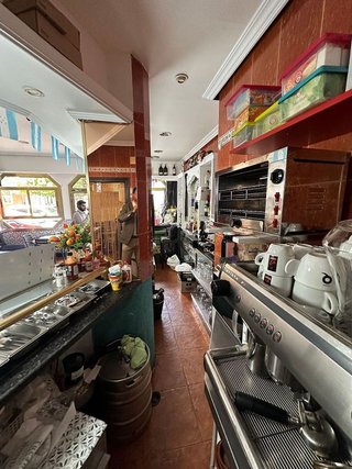 Bar en venta en Vista Alegre en Madrid