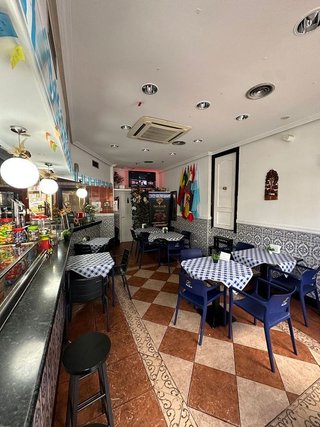 Bar en venta en Vista Alegre en Madrid