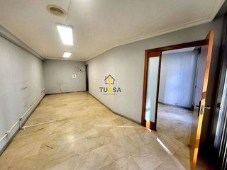 Oficina en alquiler en As Travesas - Balaídos en Vigo