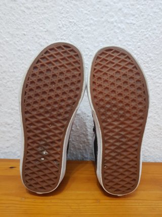 Zapatillas Vans SK8-Hi Negras y Rojas