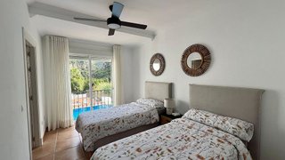 Casa pareada en venta en Benahavís