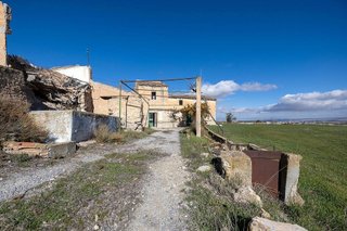 Casa rural en venta en Baza