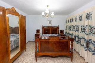 Casa rural en venta en Baza