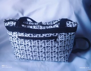 Bolso juvenil con neceser y monedero