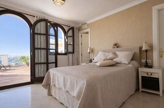 Casa adosada en venta en Benahavís