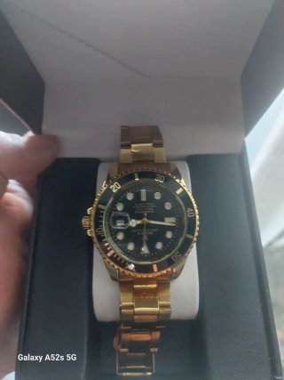 Reloj de oro Rolex Submariner
