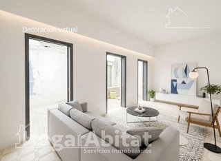 Chalet en venta en Avda. de Abril. - 9 de octubre en Sagunto