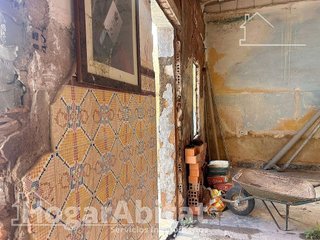 Chalet en venta en Avda. de Abril. - 9 de octubre en Sagunto