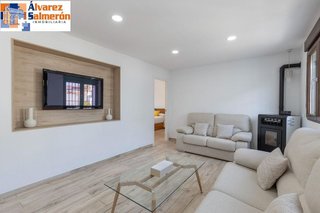 Chalet en venta en Zubia (La)