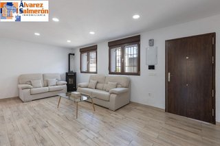 Chalet en venta en Zubia (La)