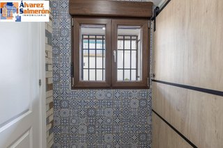 Chalet en venta en Zubia (La)