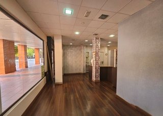 Local comercial en alquiler en El Puerto en Coslada