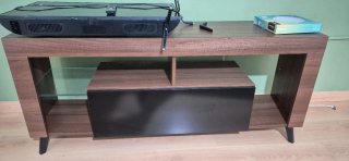 TV TCL 32 + Mueble TV Marrón