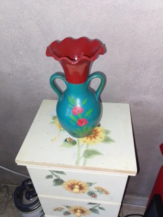 Vaso floreale decorato a mano