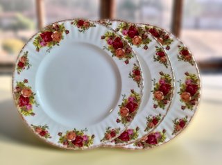 3 platos de 26 cm Royal Albert Old Country Roses