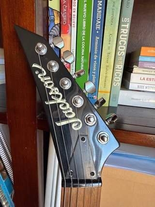 Guitarra Eléctrica Jackson JS11 Dinky Roja