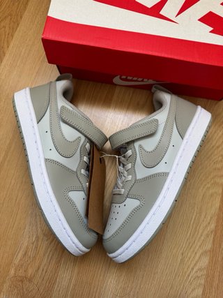 Zapatillas Nike niño gris y blanco