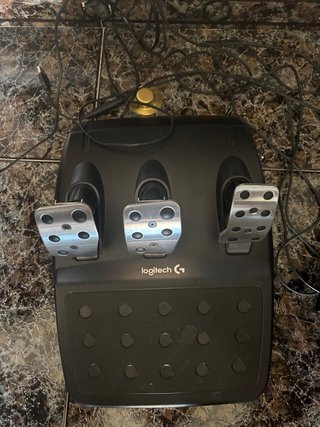 Vendo Volante Logitech G923 Xbox Pedales y marchas